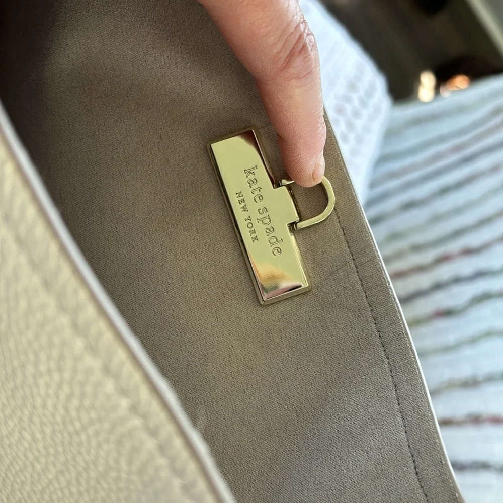 Kate Spade Cream Shoulder Bag *Make Me A Reasonable Offer! Everything Must Go!* - Picture 3 of 14